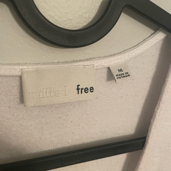 Aritzia white plunge tank - Picture 2 of 3